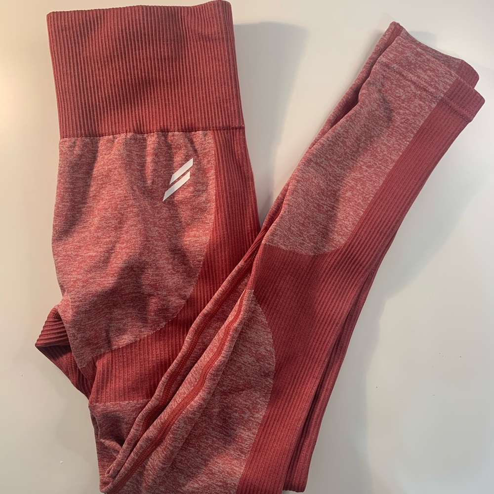 DOYOUEVEN impact seamless set - small